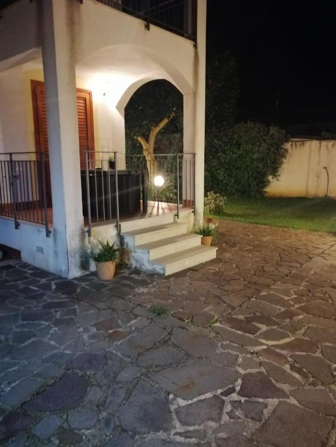 Villa Cavalluccio Marino Con Piscina Idromassaggio Carini Exterior foto