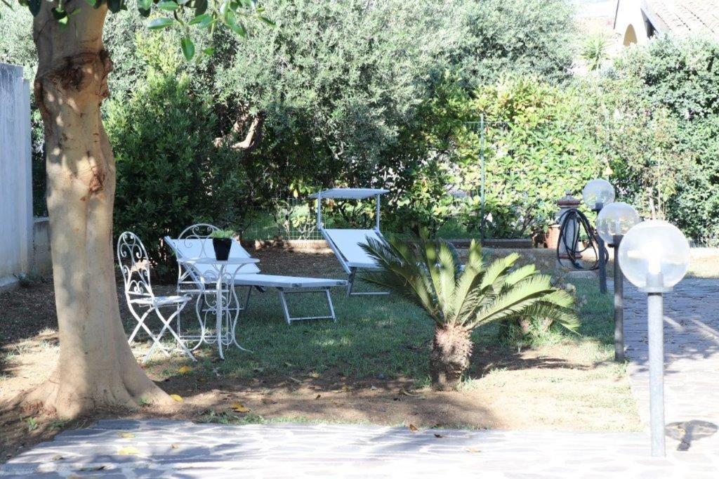 Villa Cavalluccio Marino Con Piscina Idromassaggio Carini Exterior foto